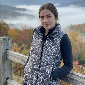 The North Face Black and Gray Patterned 700 Puffer  Vest.